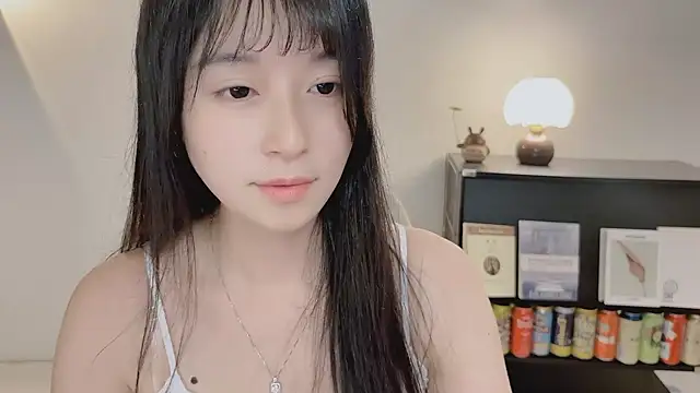 Onechestnut online show from May 29, 9:29 am