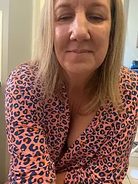 X-Victoria-X online show from September 25, 9:19 am