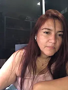 sweetdulcexxx online show from April 16, 9:39 pm