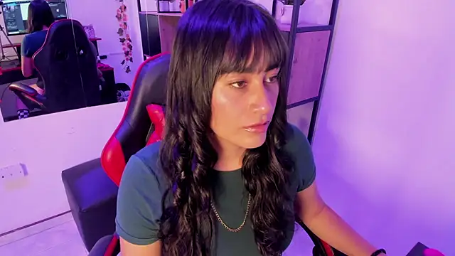Snapshot of Dhaniela_Naugthy chatting on October 8, 4:11 pm Dhaniela Naugthy online show from October 8, 4:11 pm