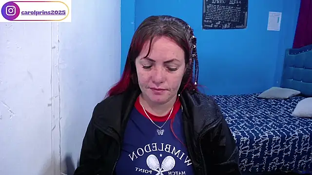 carolinhe  online show from April 3, 10:46 am