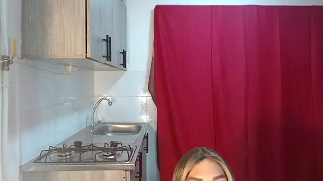 couple vzl online show from September 19, 4:11 am