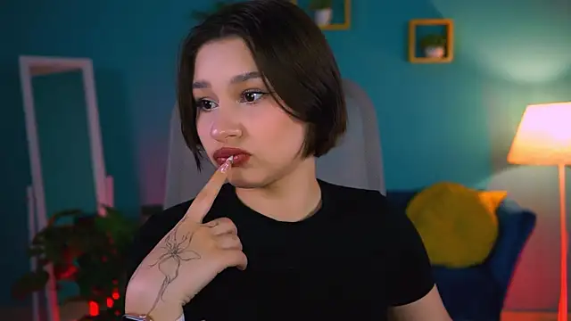 KimClarks  online show from January 15, 6:58 pm