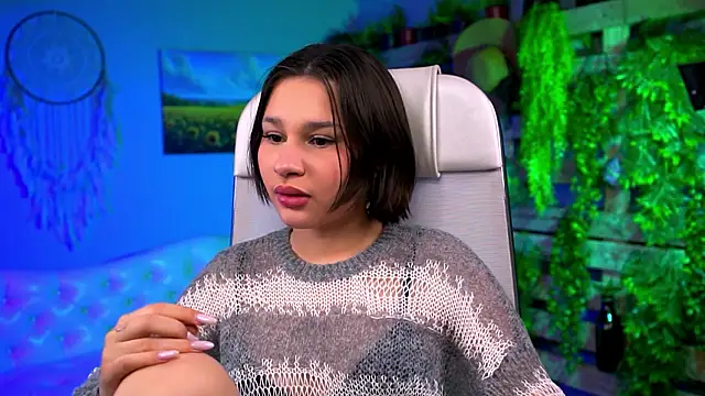 KimClarks  online show from February 26, 5:56 pm