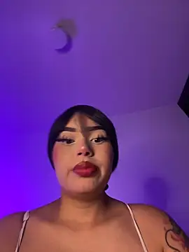 lucialauper  online show from October 18, 2:25 am