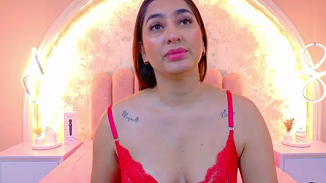 JasmineRhodes online show from February 19, 12:16 pm