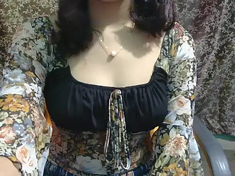 lovely soniya online show from May 9, 4:25 am