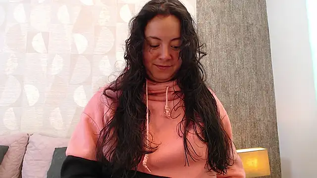 Snapshot of elamurray chatting on October 17, 11:24 am elamurray online show from October 17, 11:24 am