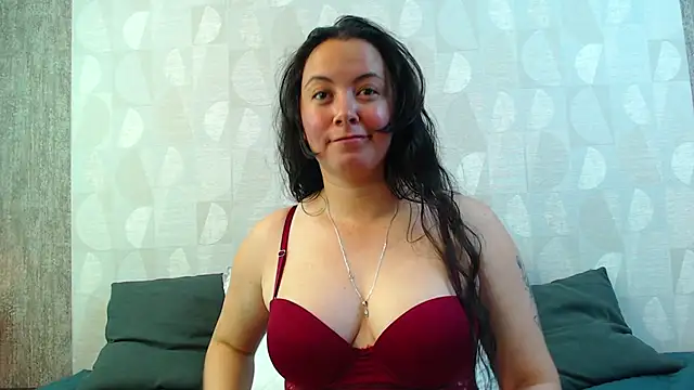 Snapshot of elamurray chatting on September 9, 1:33 pm elamurray online show from September 9, 1:33 pm