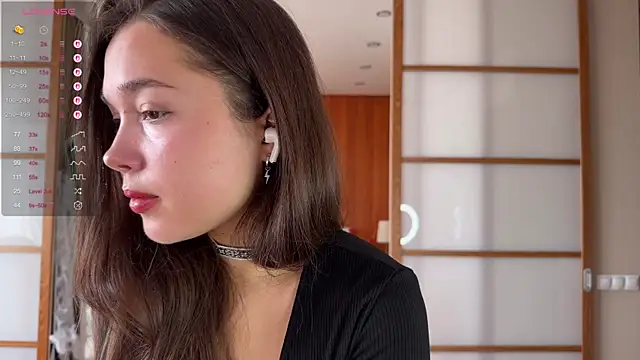 PlumyBun online show from October 27, 4:30 am