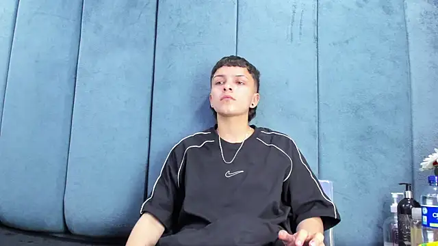 Megan Thompson  online show from February 18, 2:21 am