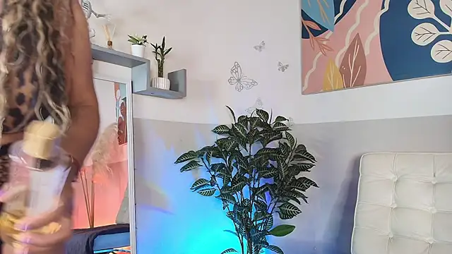 DivaFlamme online show from February 21, 6:36 am