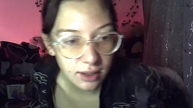 Lily Ember online show from November 3, 7:51 pm