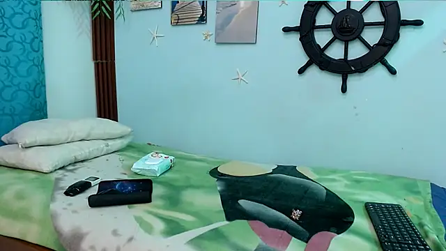 eladyrous98 online show from October 8, 7:24 am