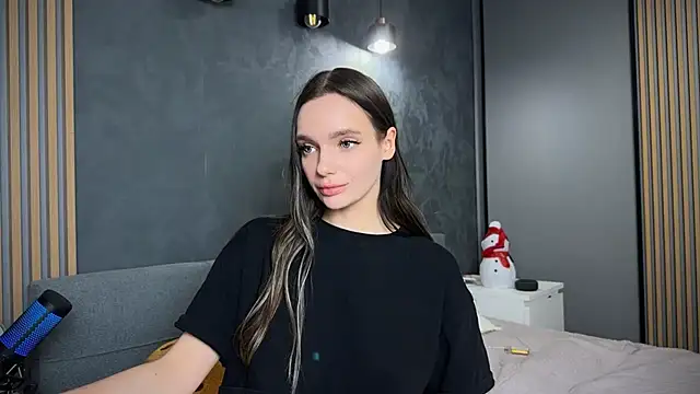 litlle angelll online show from December 16, 2:39 am