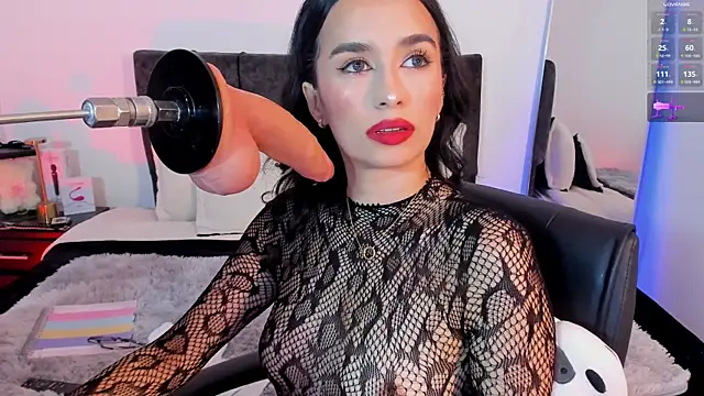 Taylormaxwell online show from March 6, 11:11 pm