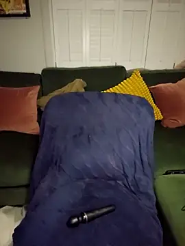 LonelyLucinda online show from November 15, 7:37 pm