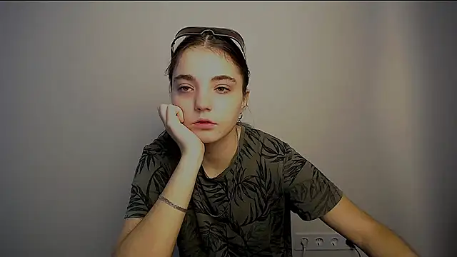 Sun Shine   online show from September 25, 6:56 am