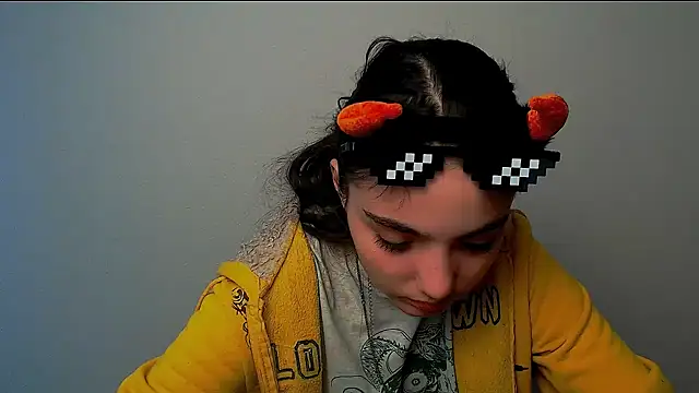 Sun Shine   online show from October 12, 1:35 pm