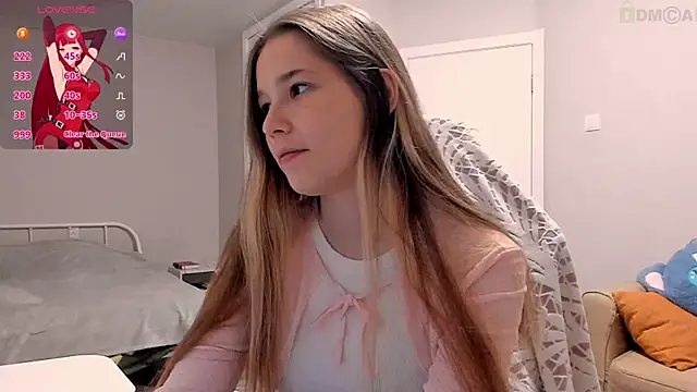 Snapshot of ValerieBubbles chatting on October 15, 3:03 pm ValerieBubbles online show from October 15, 3:03 pm