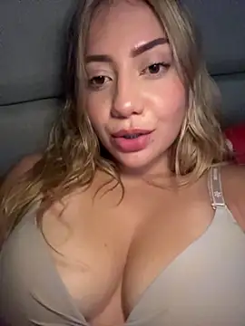 MissCat  online show from November 9, 3:35 am