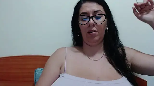 jollene online show from October 8, 3:05 pm