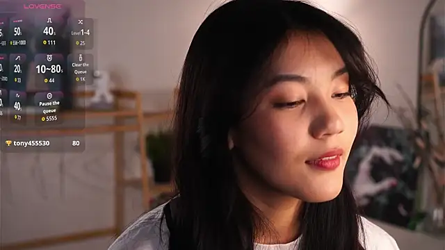 MoiraEger online show from October 20, 5:05 pm