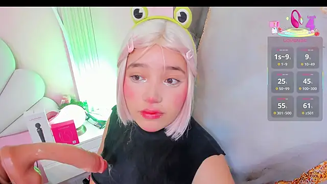 hinata dolly online show from November 11, 11:29 am