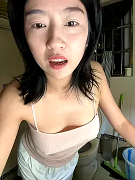 Olivia-l online show from November 6, 12:00 pm