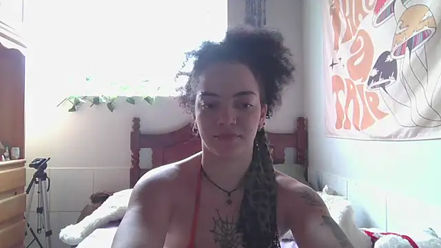 CamillyBlum online show from April 1, 5:10 pm