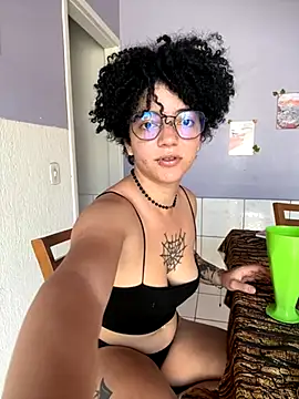 CamillyBlum online show from October 10, 2:44 pm