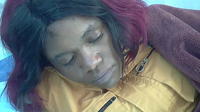 sexythae32 online show from September 11, 4:35 am