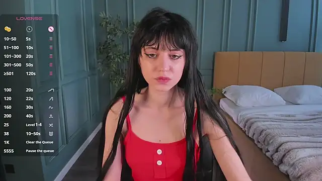 chloe dreammm online show from April 9, 6:19 am