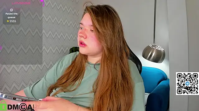 Snapshot of Chloee_White chatting on September 26, 12:52 am Chloee White online show from September 26, 12:52 am