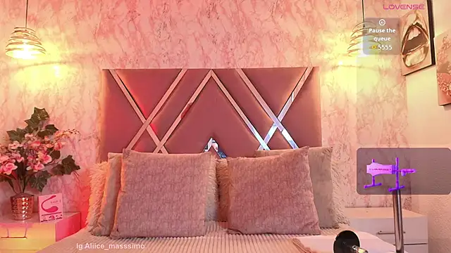 Aliice1  online show from October 7, 6:56 pm