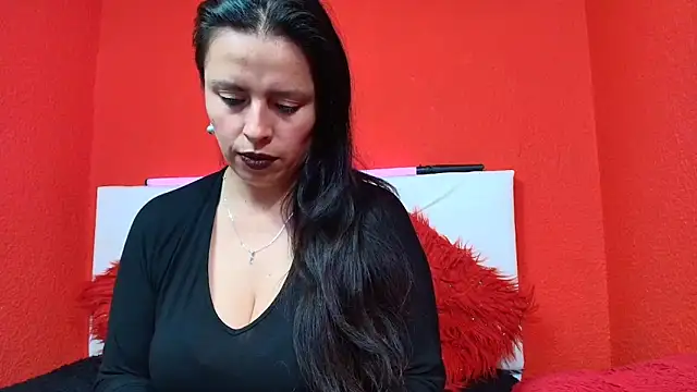Snapshot of katherine_blair chatting on October 17, 12:52 pm katherine blair online show from October 17, 12:52 pm