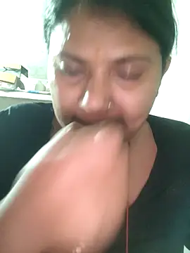 couple 71 online show from March 22, 4:02 pm