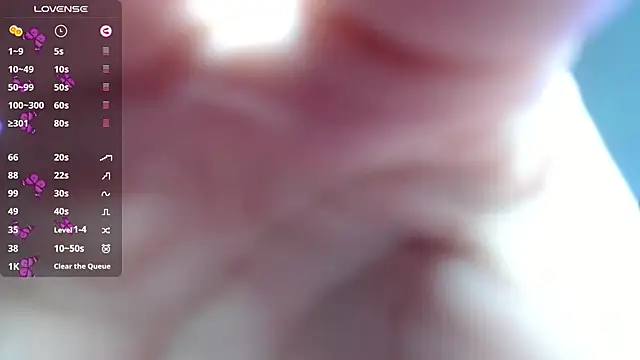 IvyLebelly online show from April 12, 8:17 am