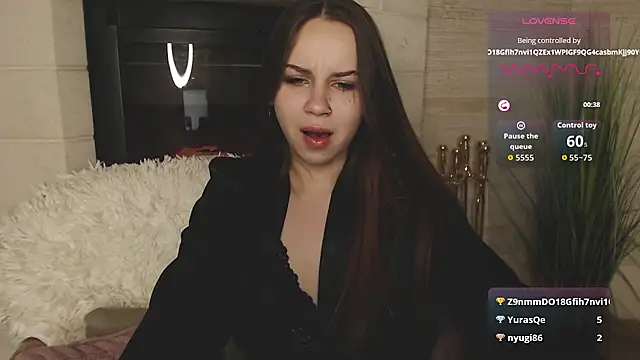 bubblegum1  online show from September 25, 9:01 pm