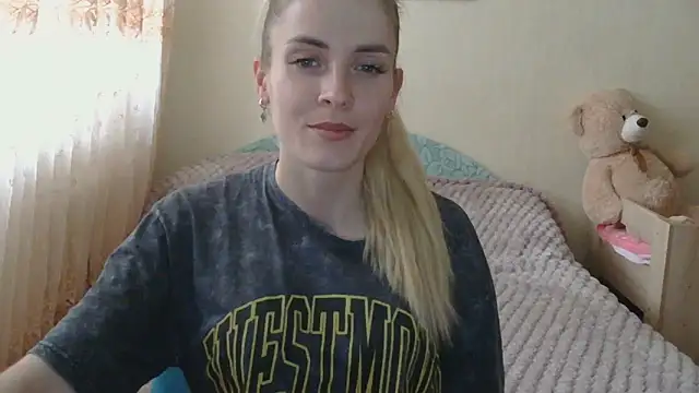 JayeTyler online show from May 13, 5:46 am
