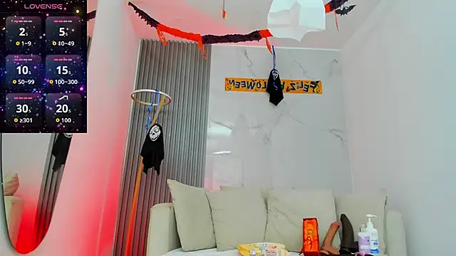 kiaratentation online show from November 8, 7:41 pm