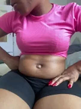 PrettyNina77 online show from March 28, 1:32 pm