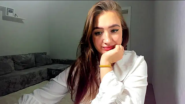 Wise Bunny online show from January 8, 8:02 pm