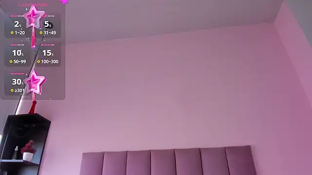 violet myerrs online show from October 18, 12:52 pm