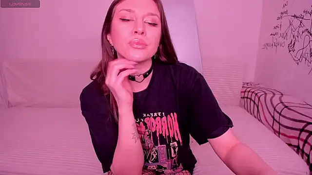 Lil Foxy9 online show from April 21, 4:36 pm