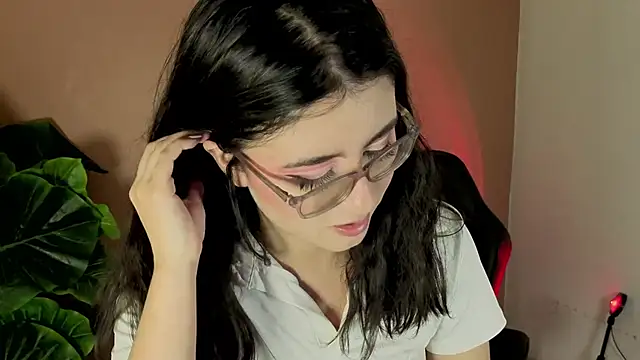 LiLLiAnderson online show from September 26, 1:42 pm