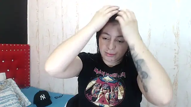 MiaKimky online show from November 25, 4:20 pm