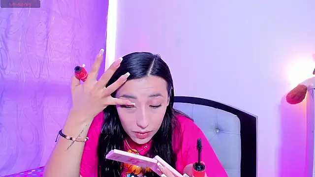 my aleja  online show from March 13, 1:12 pm