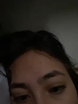 Snapshot of juliie_star chatting on October 10, 1:27 pm juliie star online show from October 10, 1:27 pm