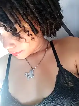 ChloeRaviss online show from November 30, 2:10 pm